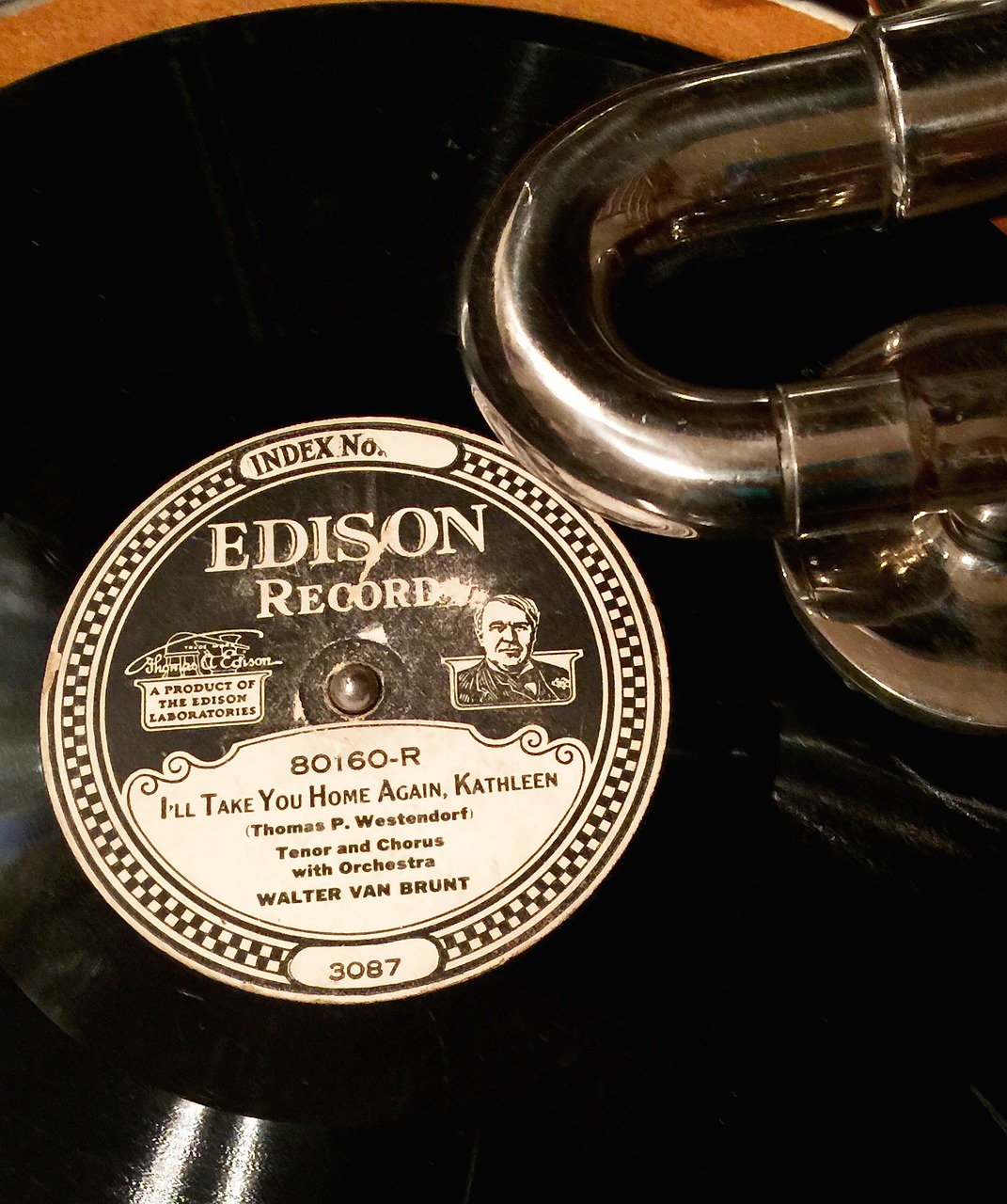 Phonograph